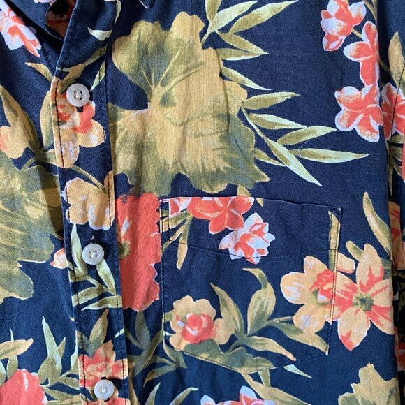 American Eagle Outfitters Long Sleeve Hawaiian Print Button Front Shirt - Picture 3 of 6